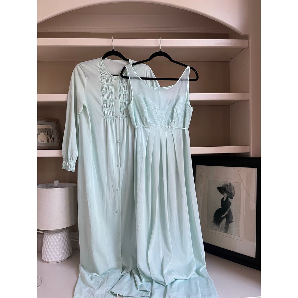 Vanity Fair Vintage Light Blue Pegnoir Robe Lingerie Sleep Set